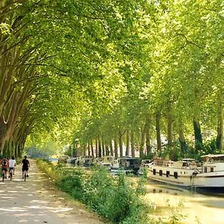 Demeure De 5 Avec Piscine Privee Jardin Clos Et Wifi A Hébergement de vacances