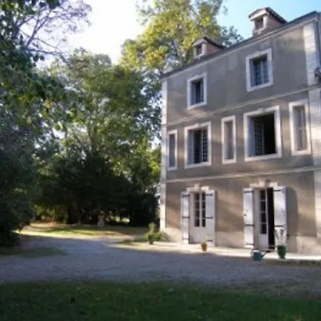 Demeure De 5 Avec Piscine Privee Jardin Clos Et Wifi A Hébergement de vacances